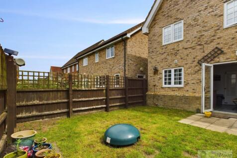 Aspal Lane Garden 2 EweMove Mildenhall
