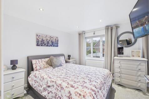 CAM03589G0-PR0085-STILL017