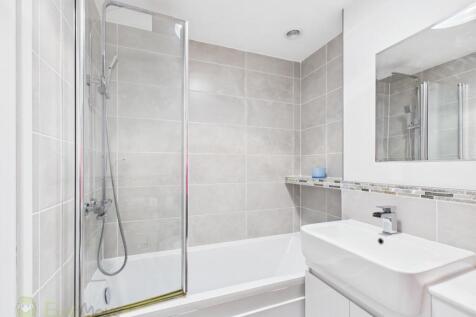 CAM03589G0-PR0085-STILL019