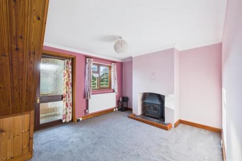 Snug- Mark Stephens EweMove Newmarket and Soham