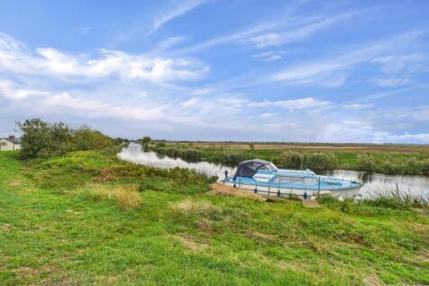 Lifestyle- Mark Stephens EweMove Newmarket and Soh