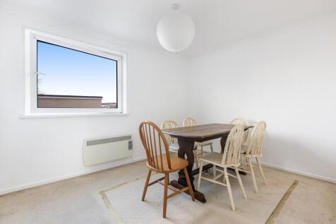 A17 - 14 Cliff House Paignton - 250313