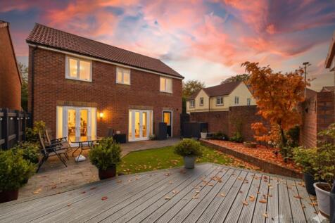 VIRTUALLY STAGED AUTUMN SCENE
