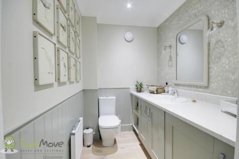 Downstairs Cloakroom - Utility