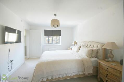 Master Bedroom Suite 