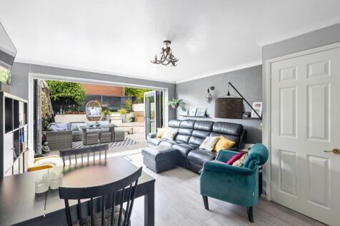 A07 - 64 Shearwater Dr Torquay - 240828