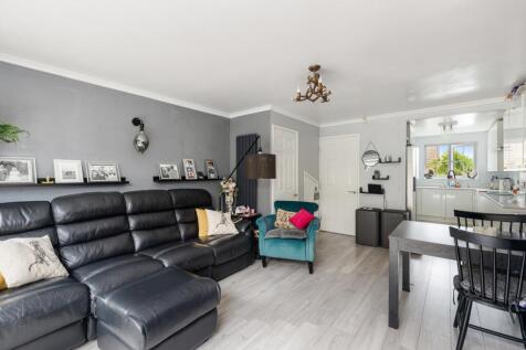 A01 - 64 Shearwater Drive - 240902