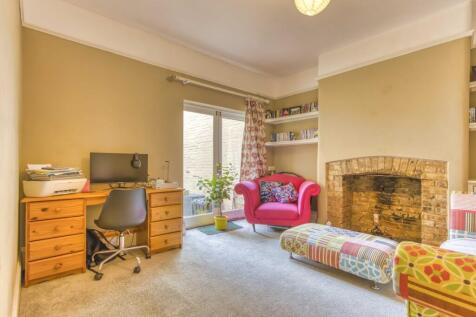 Staplegrove Road (15)