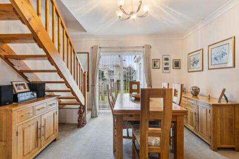 A09 - 7 Gard Close Torquay - 250120
