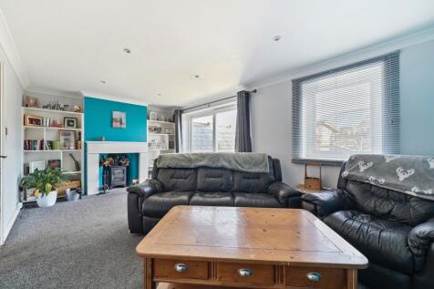 Lounge 1