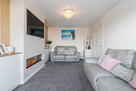 A18 - 43 Wilkins Drive Paignton - 250326