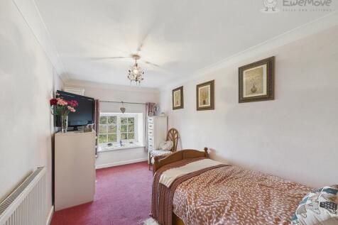EweMove South Molton - Pollards Farm - Bedroom 4