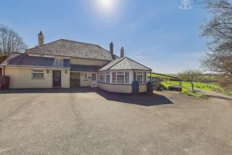 EweMove South Molton - Pollards Farm - External Ga