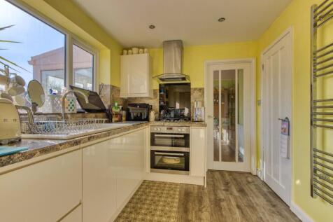 Ewemove Taunton - Parkfield Crescent (7)