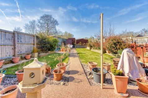 Ewemove Taunton - Parkfield Crescent (1)