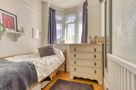 Ewemove Taunton Tamar Av (16)