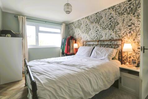 Main-Bedroom