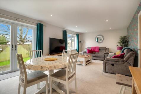 Sitting Dining Room