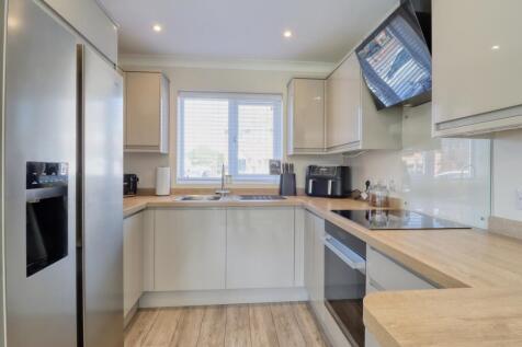 Kitchen EweMove Swindon South
