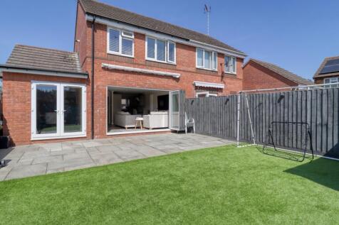 Garden EweMove Swindon South