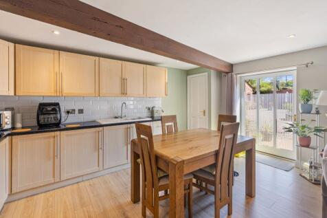A09 - 4 Collaton Mews Paignton - 250430