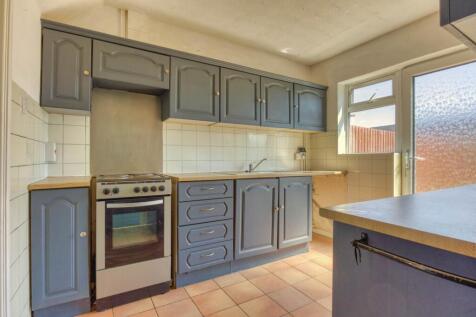 Ewemove Taunton - Adcombe Road (5)