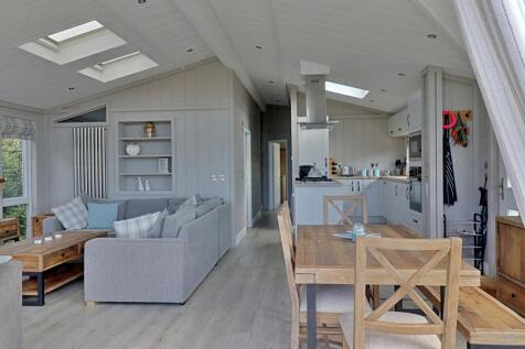 MP24 Living Area Full