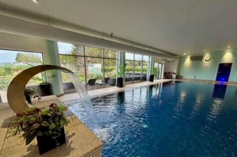 Spa Style Pool