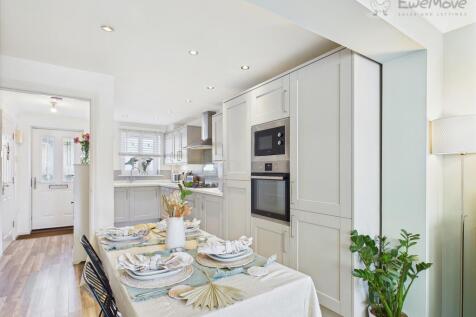 EweMove South Molton - Raleigh Mead - Living Area 