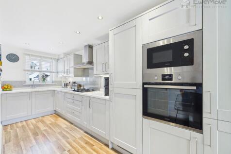 EweMove South Molton - Raleigh Mead - Kitchen