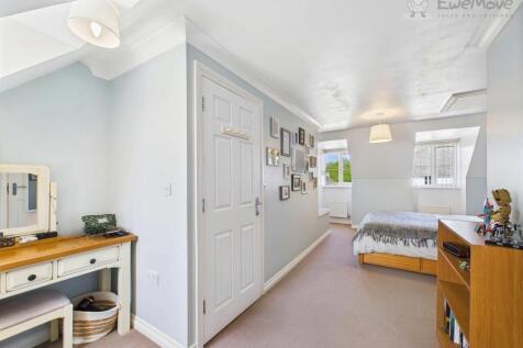 EweMove South Molton - Raleigh Mead - Master Bedro