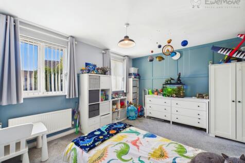 EweMove South Molton - Raleigh Mead - Bedroom 2