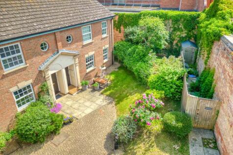 Ewemove Taunton - Eastgate Gardens (15)