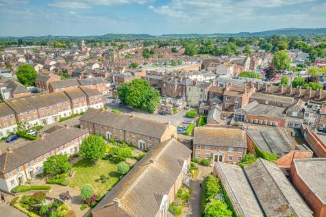 Ewemove Taunton - Eastgate Gardens (17)