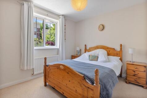 A17 - 12 Grampian Close, Paignton - 250522