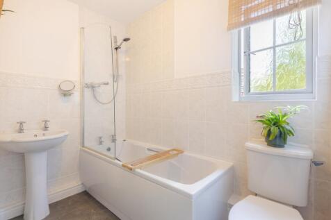 A20 - 12 Grampian Close, Paignton - 250522