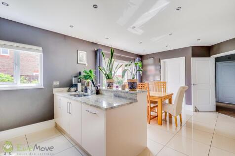 Kitchen Diner 3