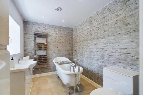 Master Suite En-suite