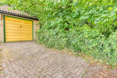 Ewemove Taunton - Allington Close (1)