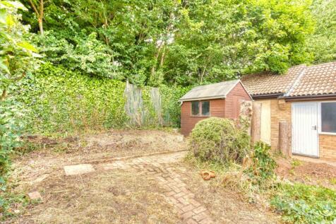 Ewemove Taunton - Allington Close (7)