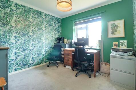 Study Bedroom 4
