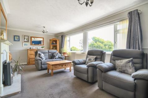 Living Room (2)