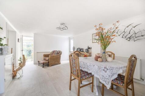 Dining Area 2