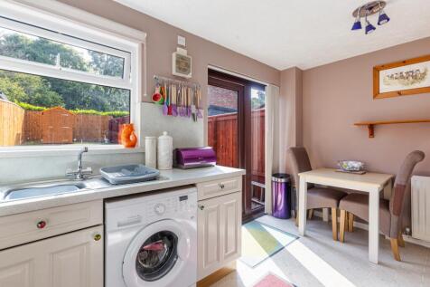 A16 - 29 Merlin Way, Torquay - 250724