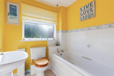 A17 - 29 Merlin Way, Torquay - 250724