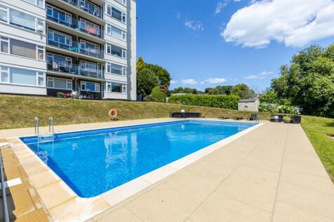 A04 - Flat 28, Holme Court Warrberry Road Torquay 