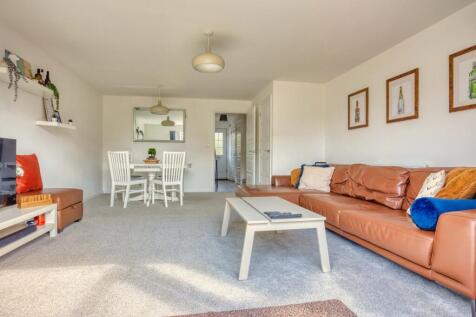 Ewemove Taunton Cheddon Close (16)