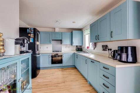 Kitchen Diner 1