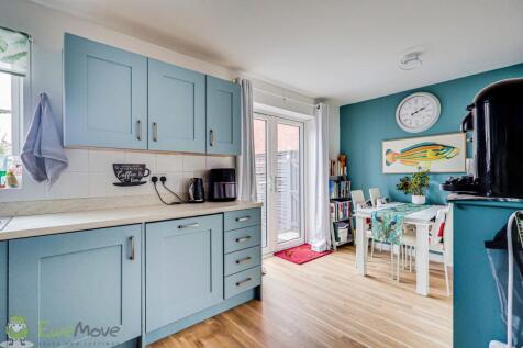 Kitchen Diner 4
