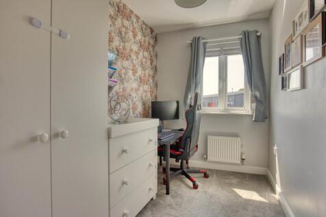 Ewemove Taunton - Roys Place (20)